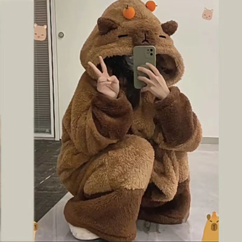 Special offer! ! Capybara pajamas women 2024 winter new hooded coral fleece cartoon cute style robe